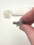 Thick floral snake ring