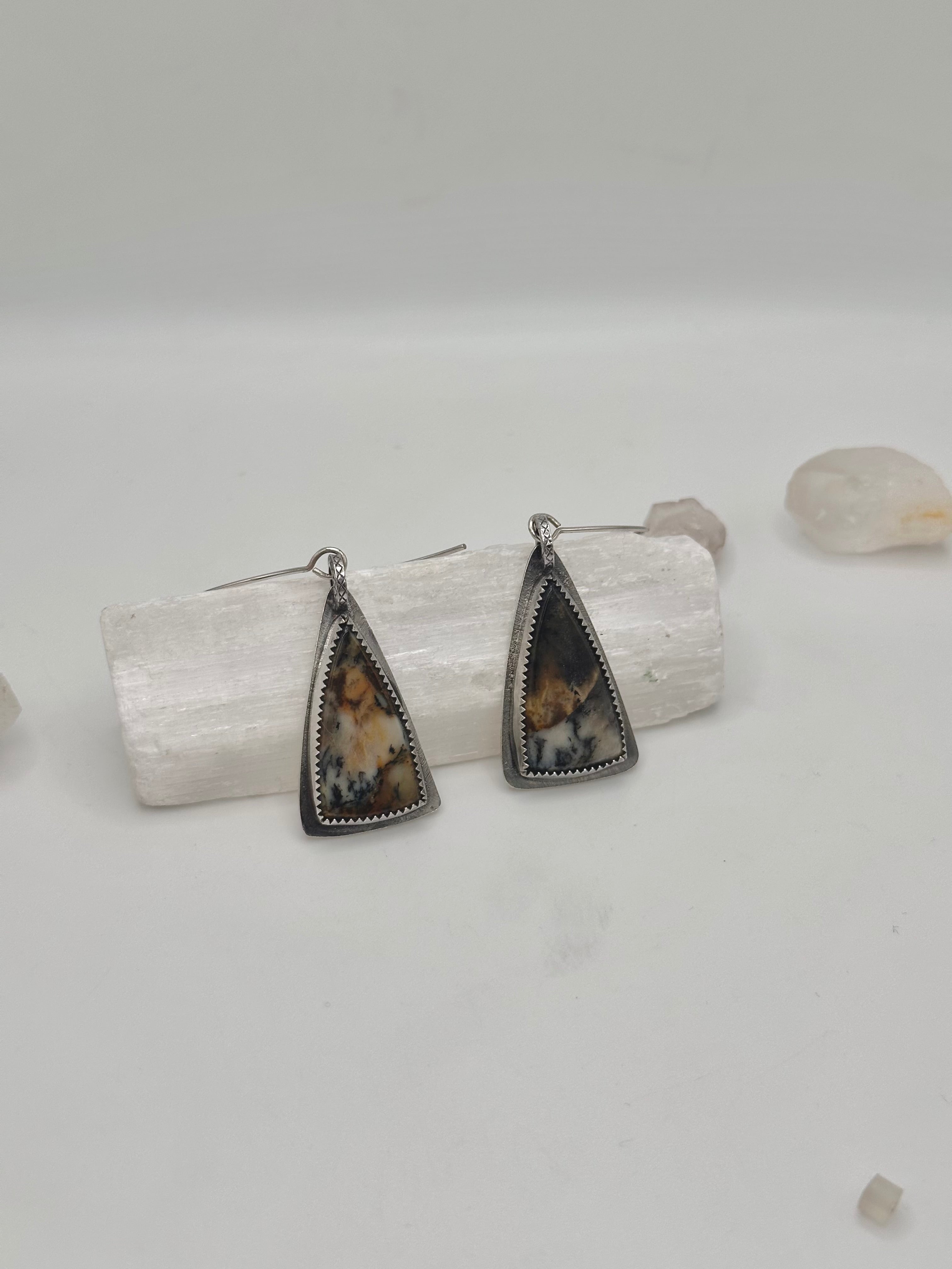 Woodsy Agate earrings