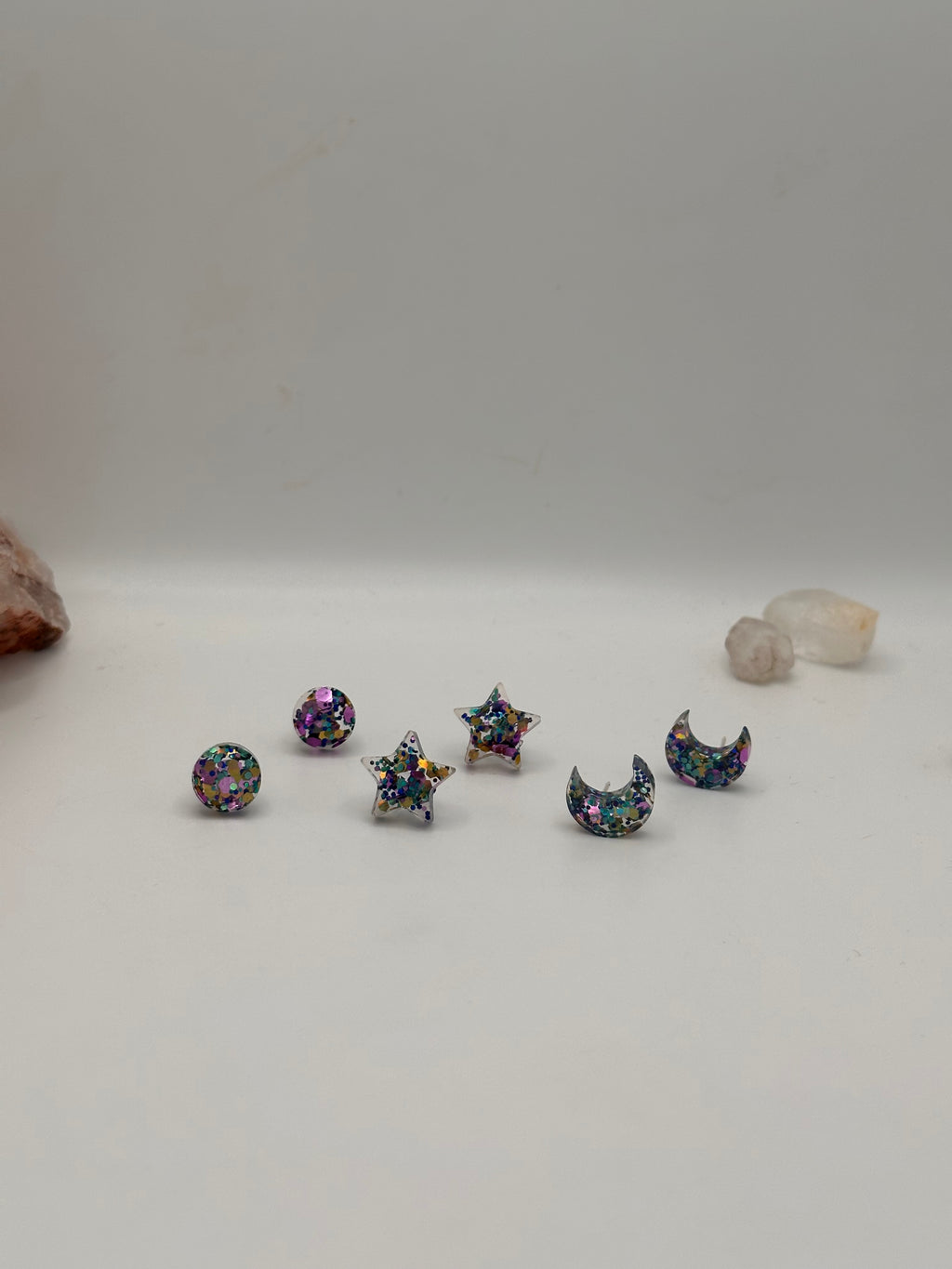 Glitter resin studs