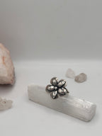 Vintage layered flower ring