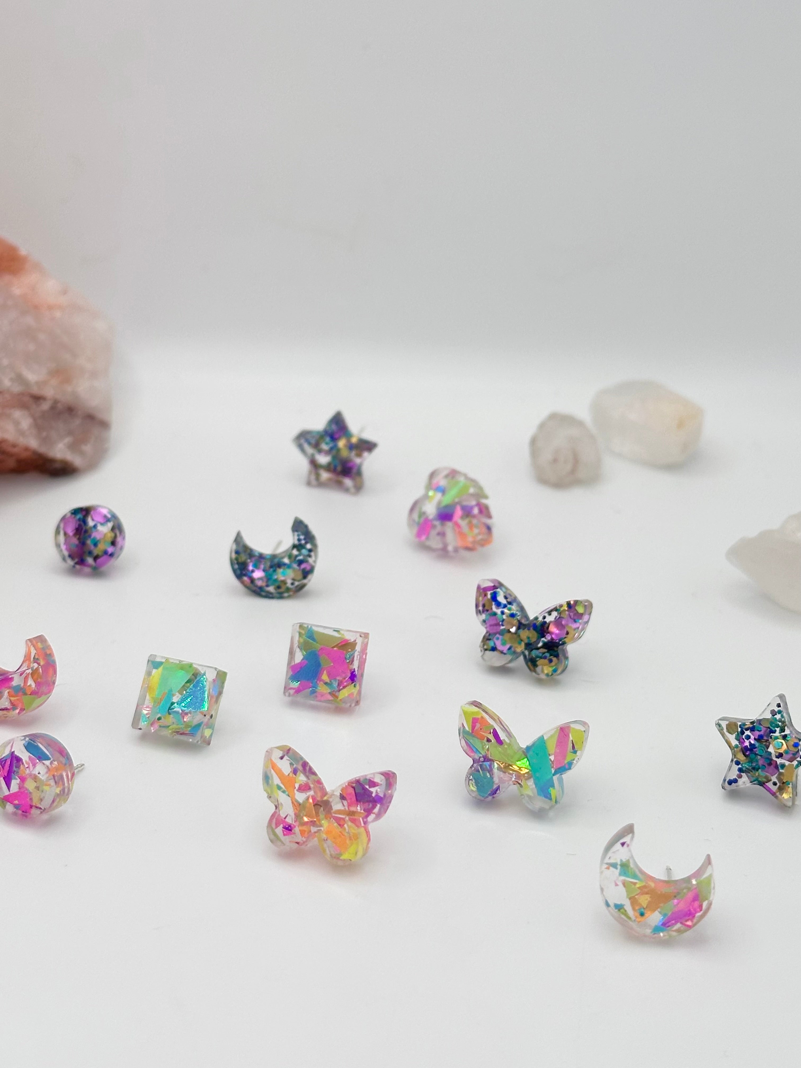 Glitter resin studs