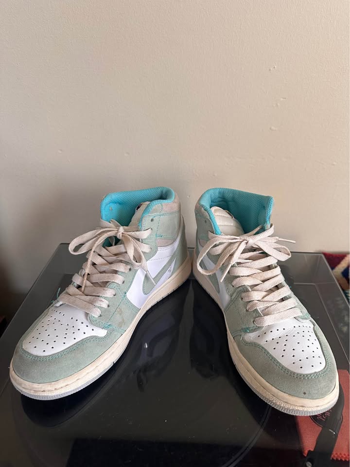 Nike Air Jordan 1 Retro High OG Women’s 6.5