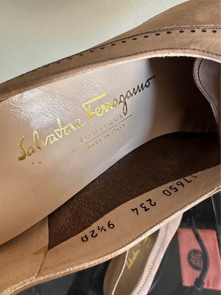 Vintage 9.5AA Salvatore Ferragamo Suede Loafers