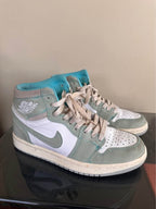 Nike Air Jordan 1 Retro High OG Women’s 6.5