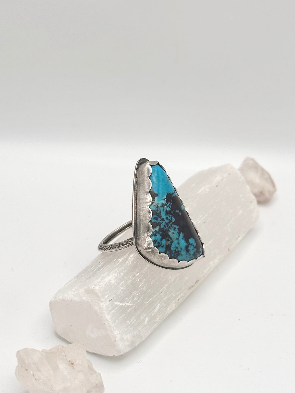 Shattuckite scalloped ring