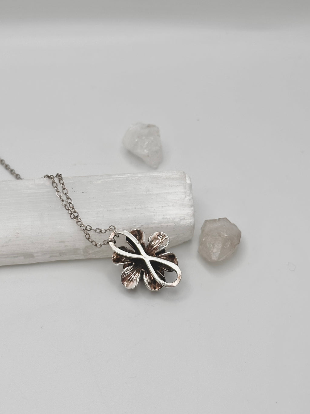 Vintage Green stone Flower necklace