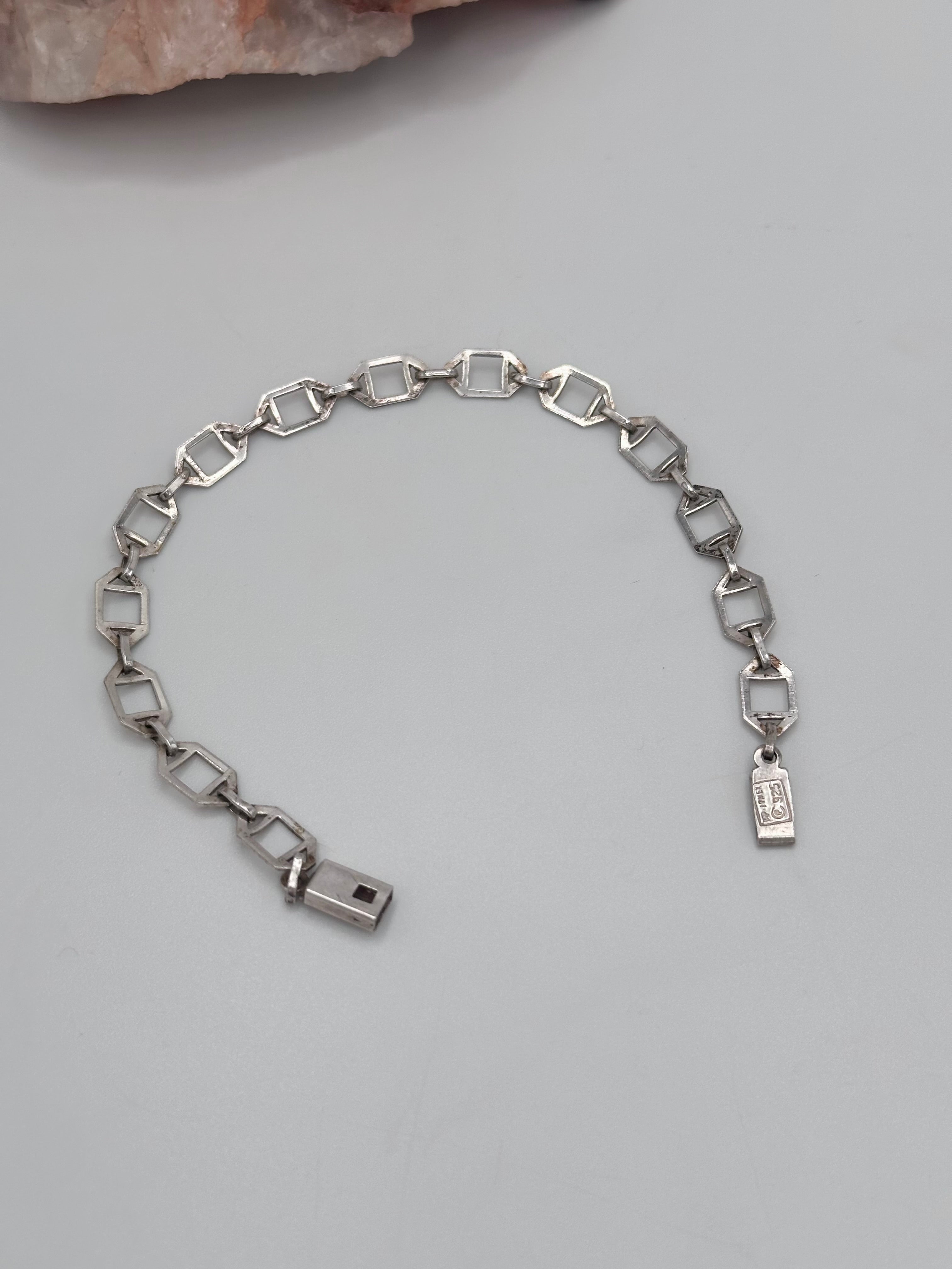 Vintage geometric bracelet