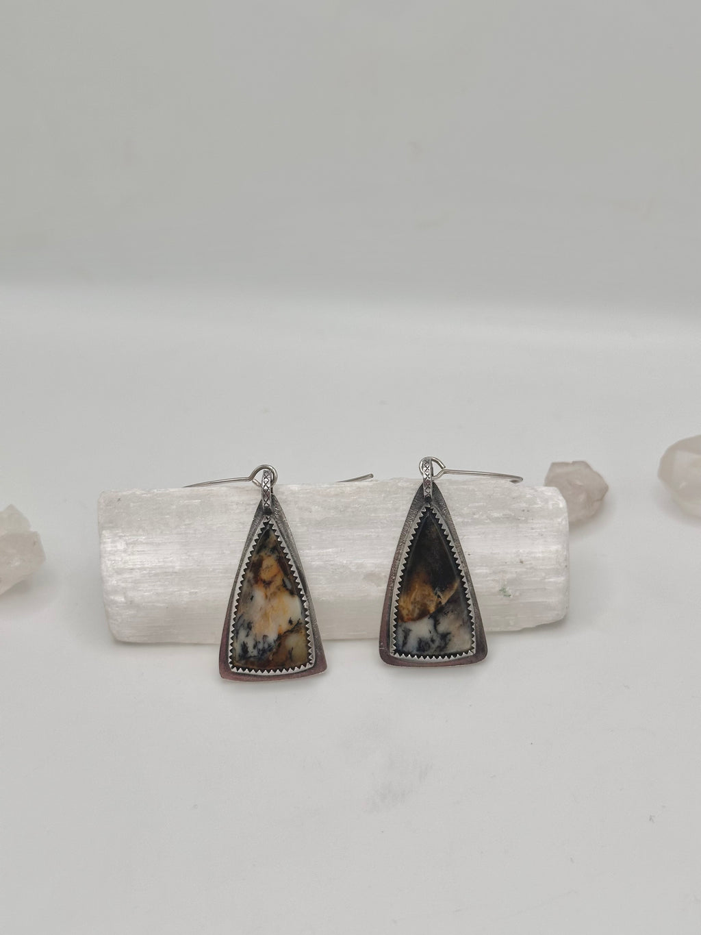 Woodsy Agate earrings
