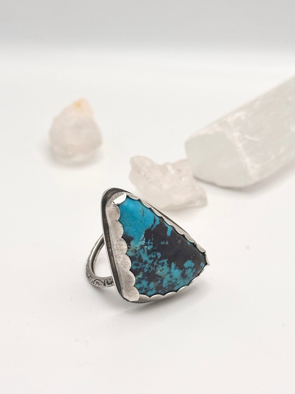 Shattuckite scalloped ring