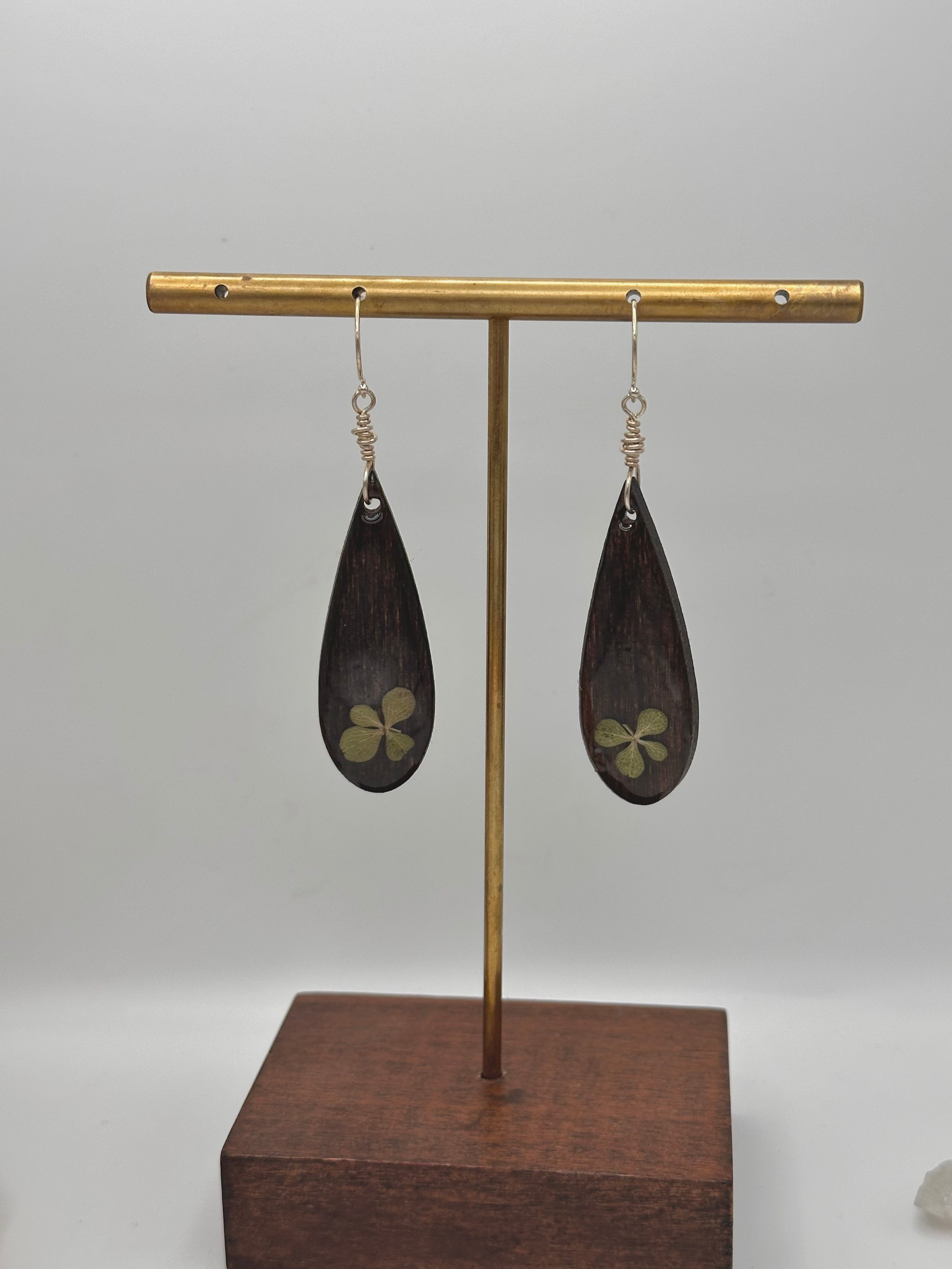 Natural Flowers in Resin earrings