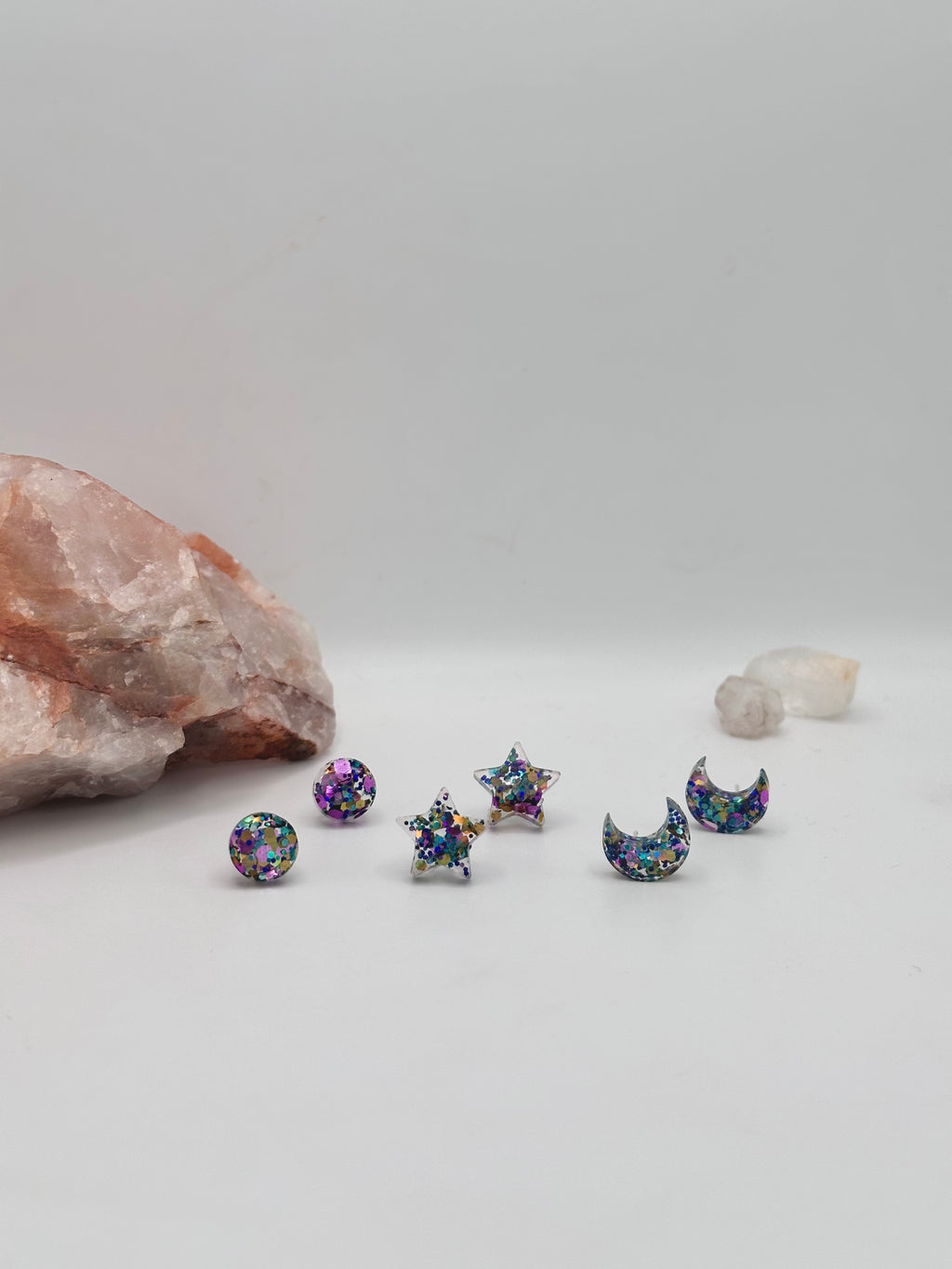 Glitter resin studs