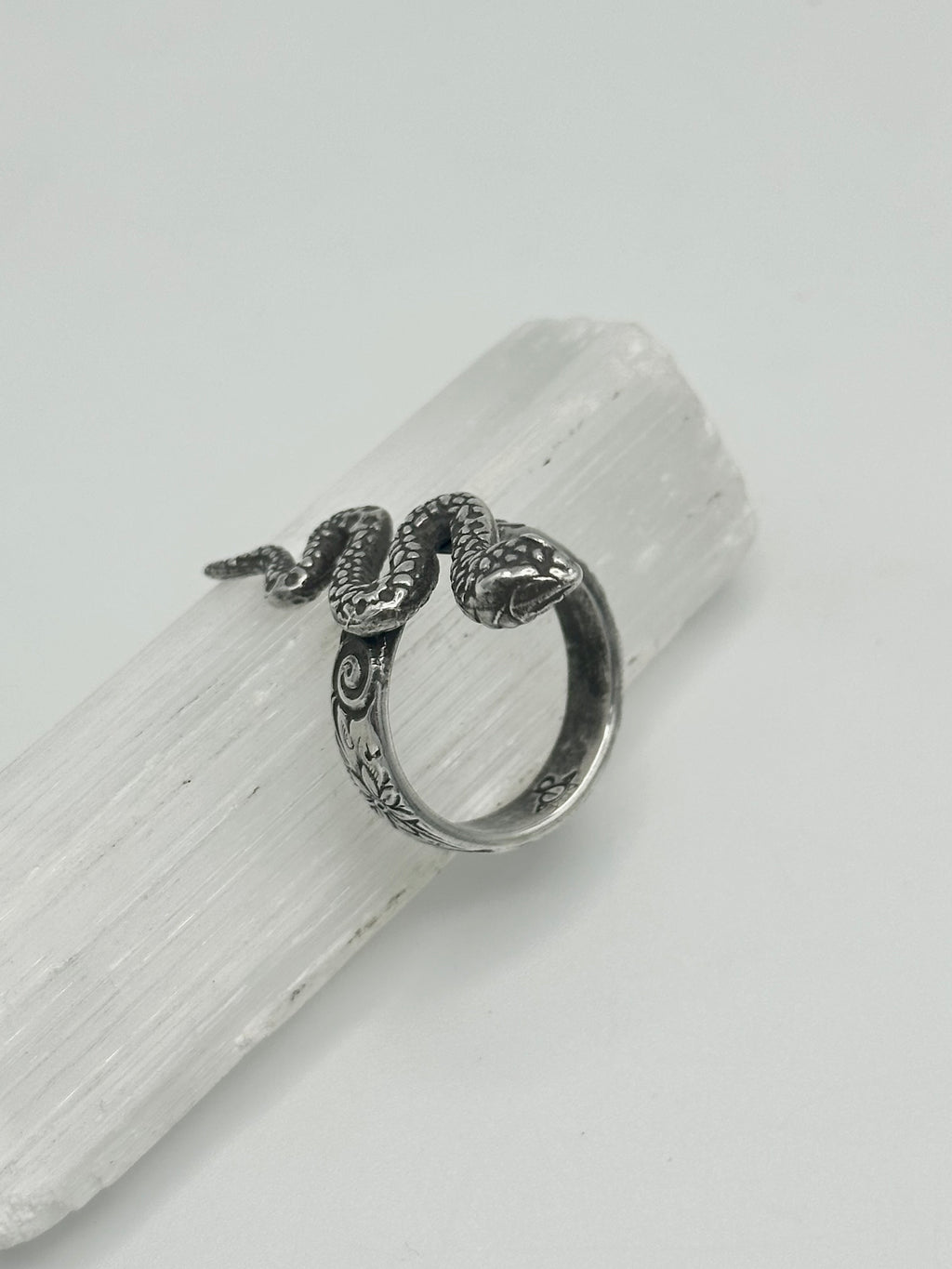 Large Snake with floral ring