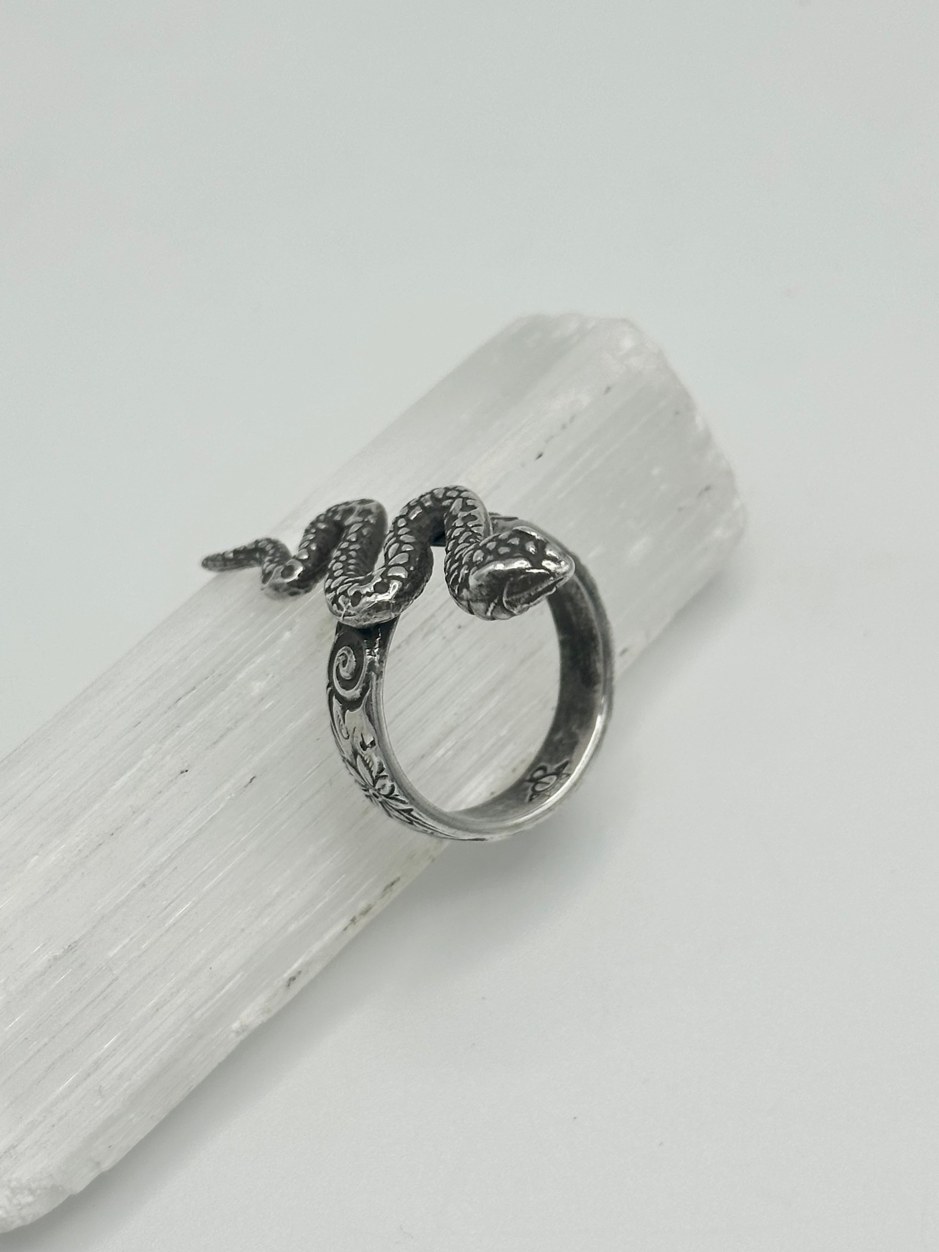 Large Snake with floral ring