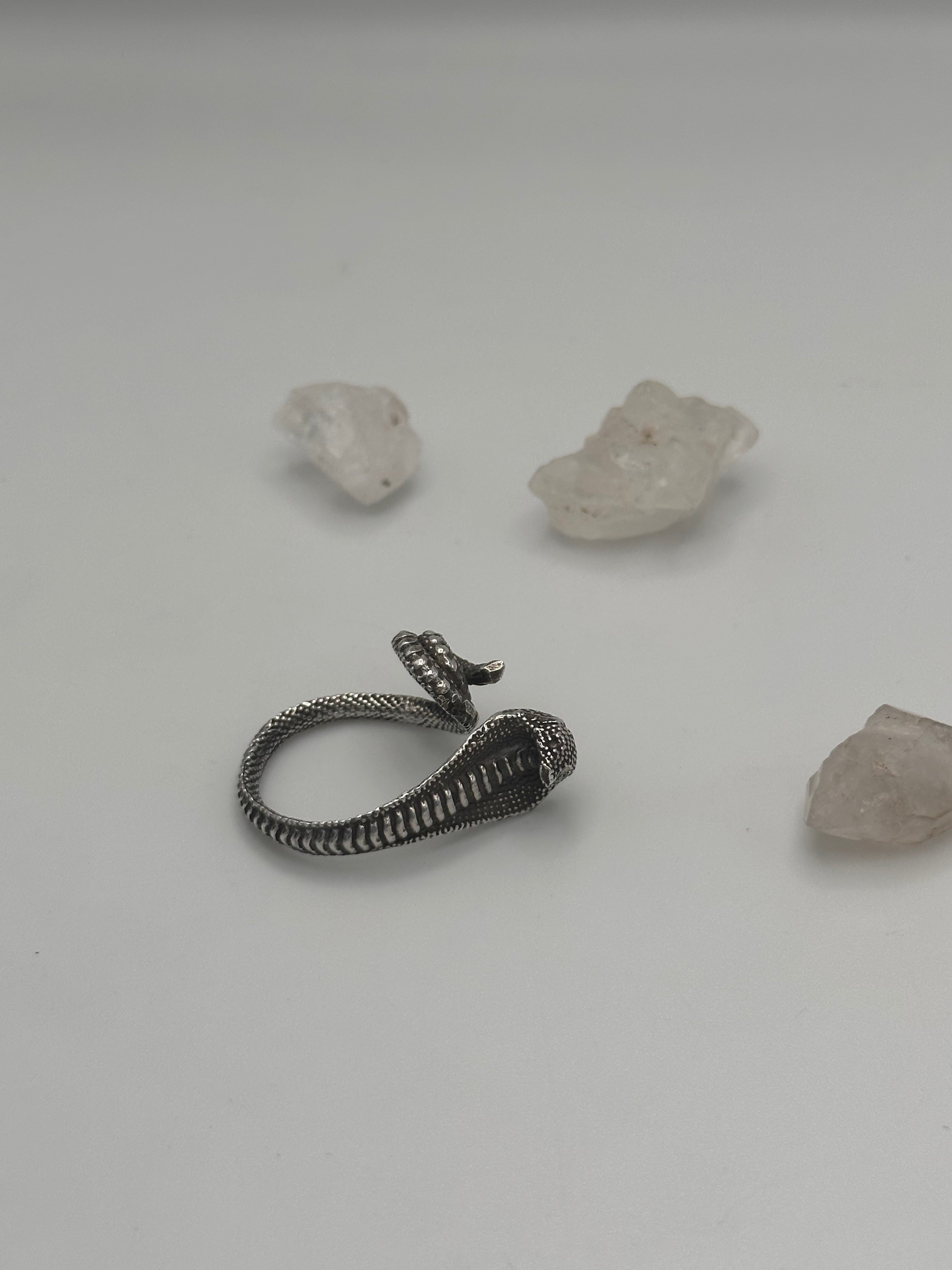 Cobra Snake ring